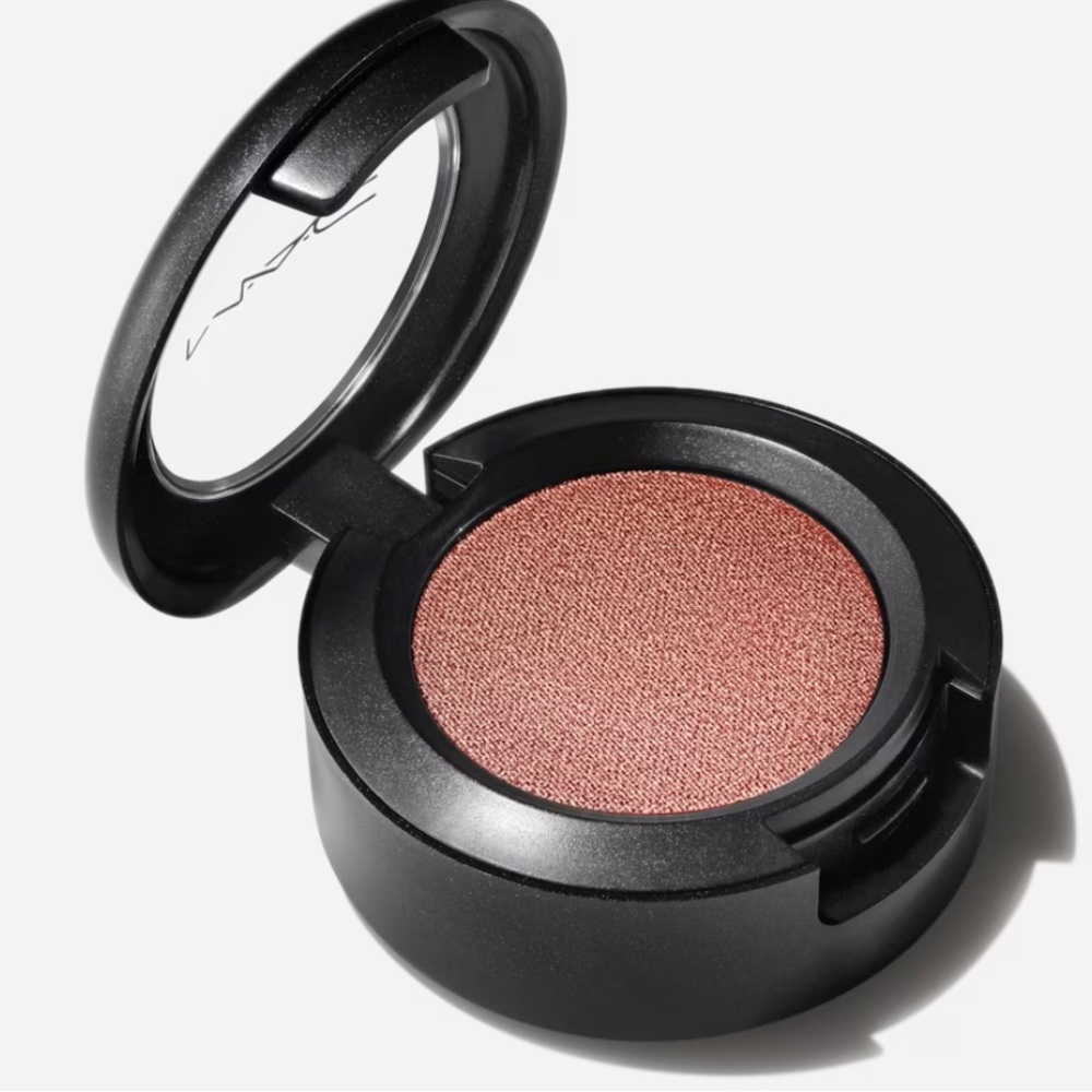 MAC Cosmetics Eyeshadow in Antiqued